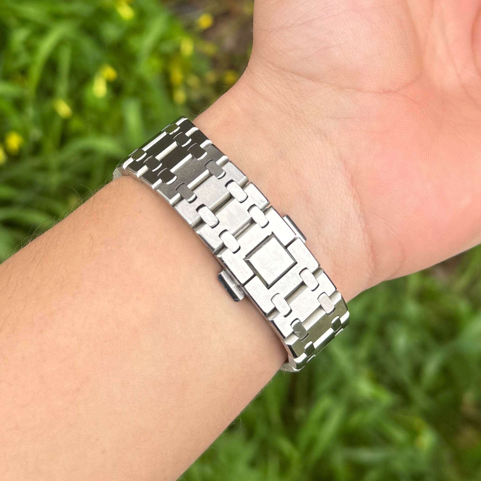 G-TUNE Special Edition Silver & White G-Shock Mod Special Edition Silver & White G-Shock Mod